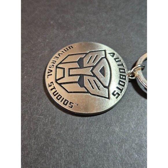 Autobots silver tone keychain - Picture 4 of 9